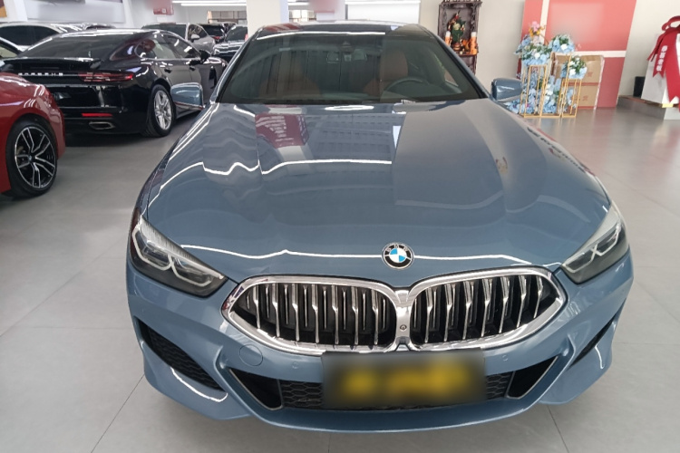 BMW 8 Series 2020 car image #3