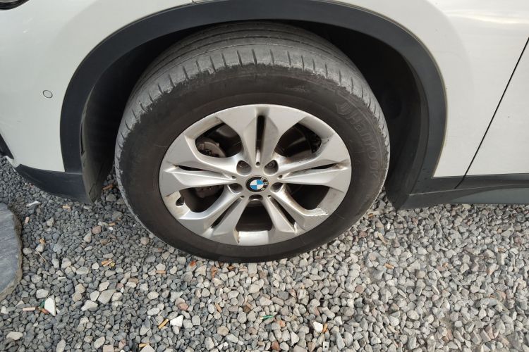 BMW X1 2017 #3 BMW X1 2017 car image #3