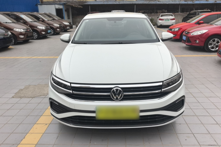 Volkswagen Bora 2023 car image #3