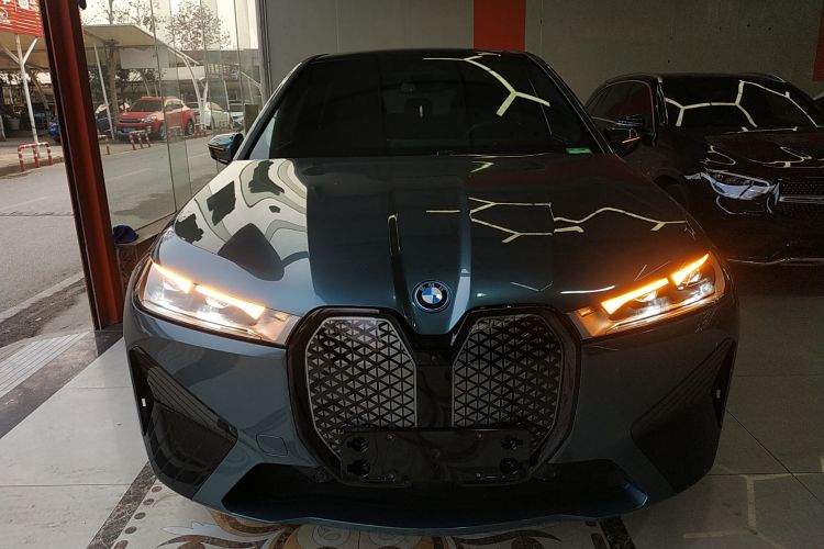 BMW iX 2023 #3 BMW iX 2023 car image #3