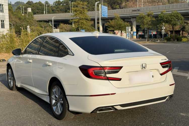Honda Accord 2022 car image #3