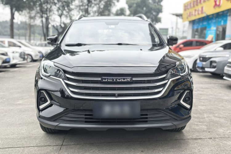 X70M 2021 car image #3