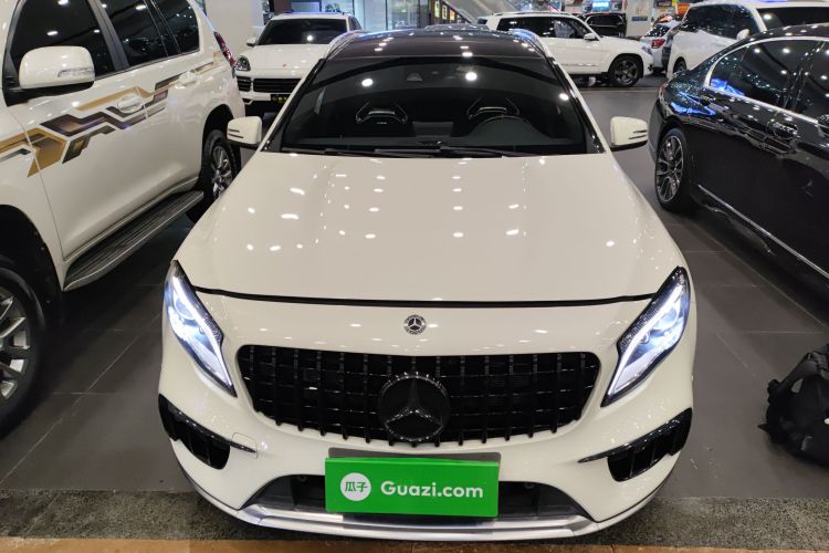 Mercedes-Benz GLA AMG 2017 car image #3