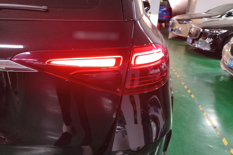 Mercedes-Benz GLE Class New Energy 2023 car image #3