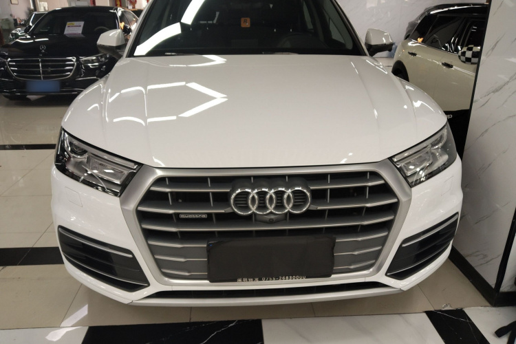 Audi Q5L 2019 #3 Audi Q5L 2019 car image #3