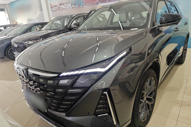 Changan UNI-Z PHEV 2025 #3 Changan UNI-Z PHEV 2025 car image #3