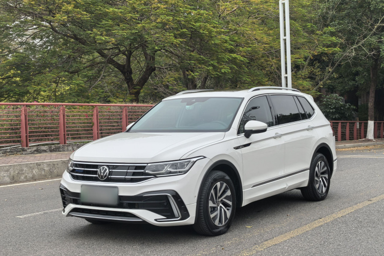 Volkswagen Tiguan L New Energy 2022 car image #3