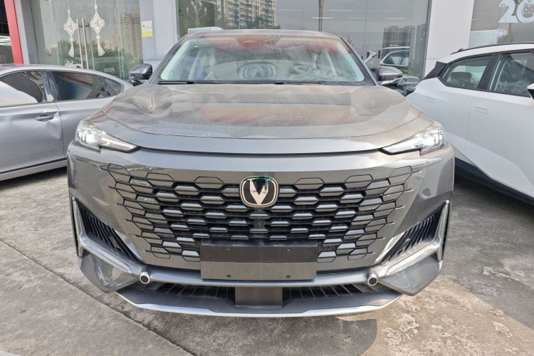 Changan UNI-K 2025 car image #3