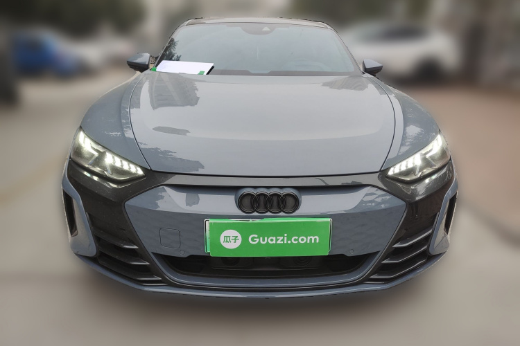 Audi e-tron GT 2024 car image #3