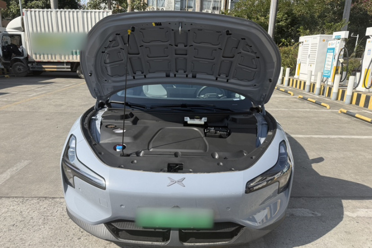 Xpeng MONA M03 2025 car image #3