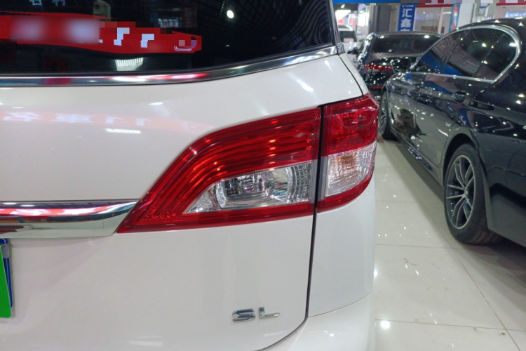 Nissan Quest 2016 imagen de coche #3