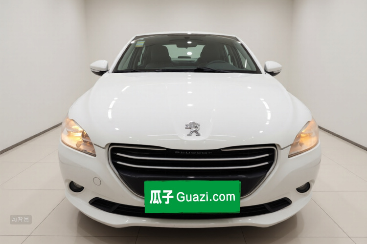 Peugeot 301 2016 car image #3