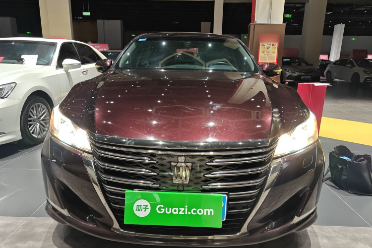 丰田 皇冠 2018 汽车图片 #3