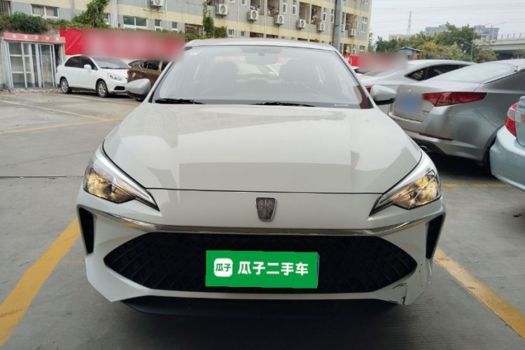 Roewe i5 2024 #3 Roewe i5 2024 car image #3