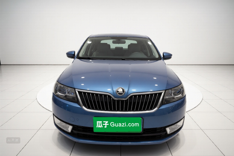 Skoda Rapid Spaceback 2014 car image #3