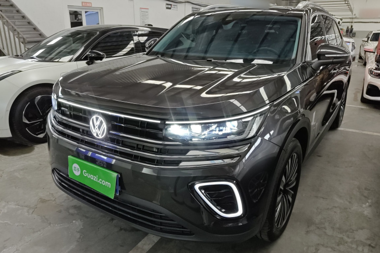 Volkswagen Tavendor 2025 immagine di auto #3