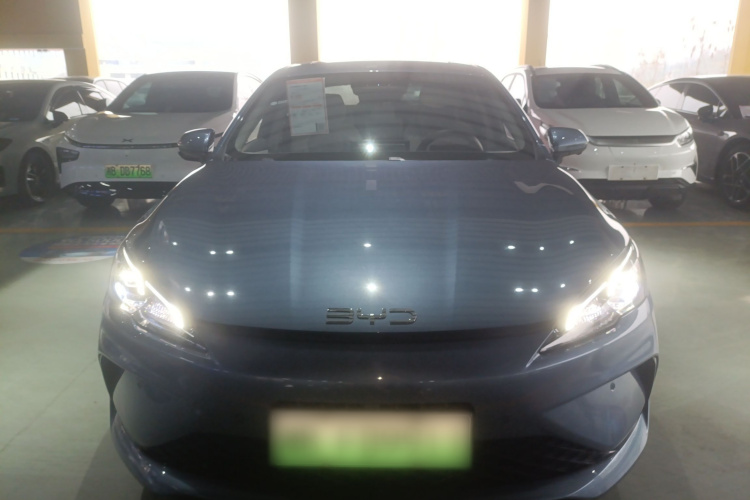 BYD Seal 05 DM-i 2025 #3 BYD Seal 05 DM-i 2025 car image #3