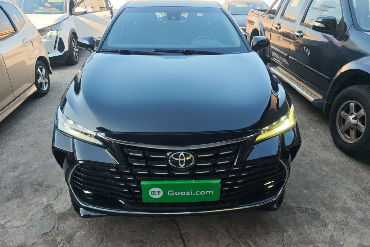 Toyota Avalon 2023 car image #3