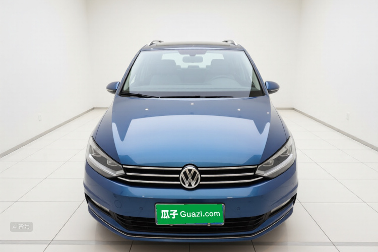 Volkswagen Touran 2017 #3 Volkswagen Touran 2017 car image #3