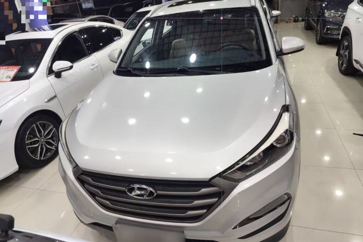 Hyundai Tucson 2017 car image #3