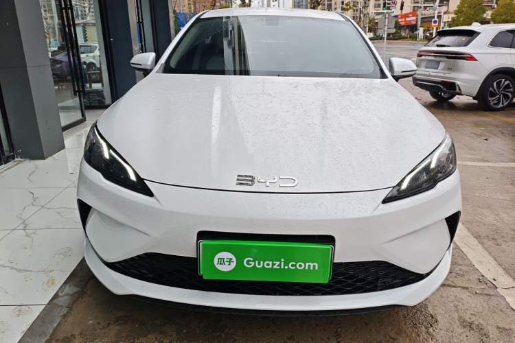 BYD Seal 05 DM-i 2025 car image #3