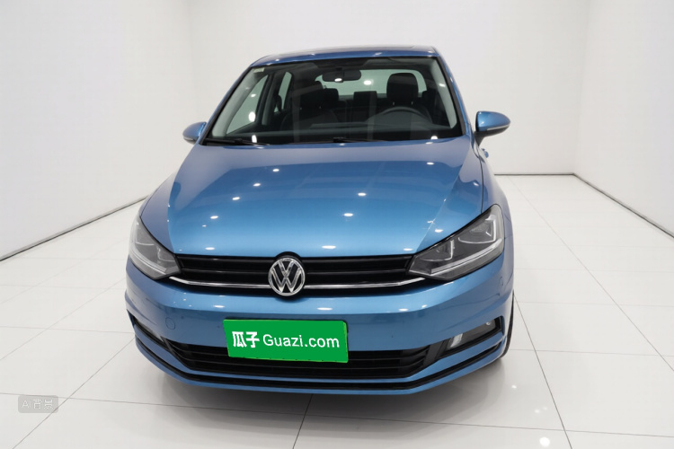 Volkswagen Touran 2020 #3 Volkswagen Touran 2020 car image #3