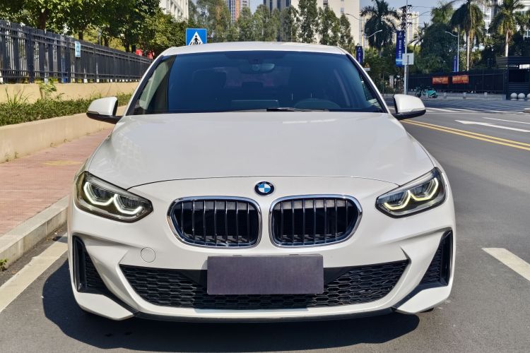 BMW 1 Series 2021 immagine di auto #3