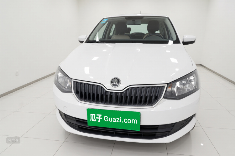 Skoda Fabia 2016 car image #3