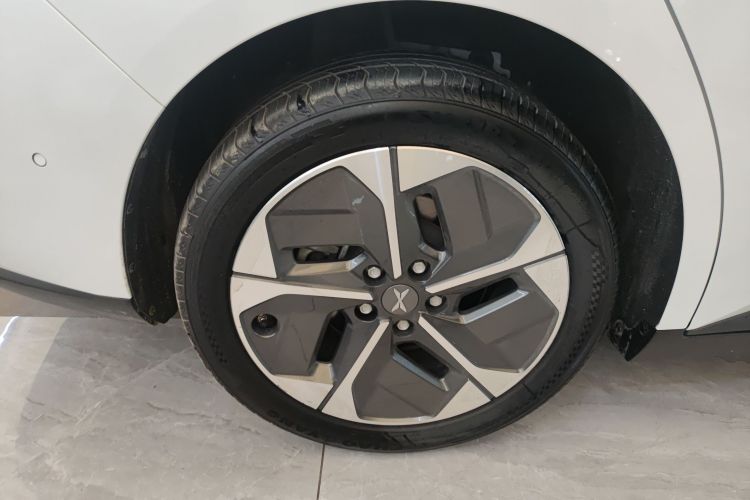 Xpeng MONA M03 2025 car image #3