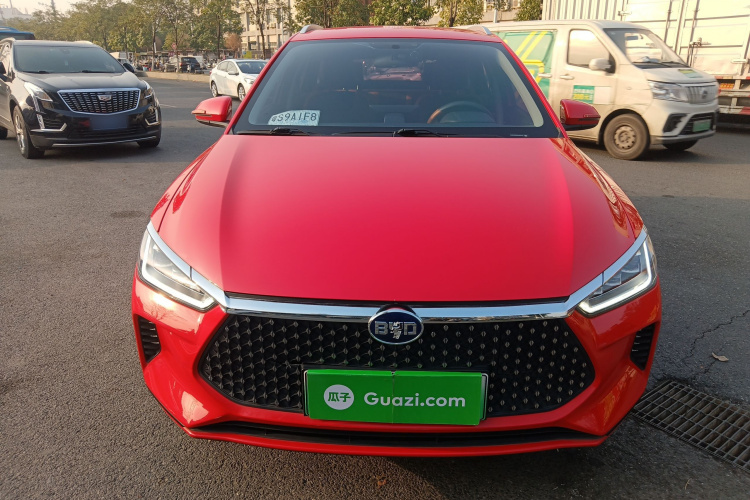 BYD e2 2020 изображение автомобиля #3