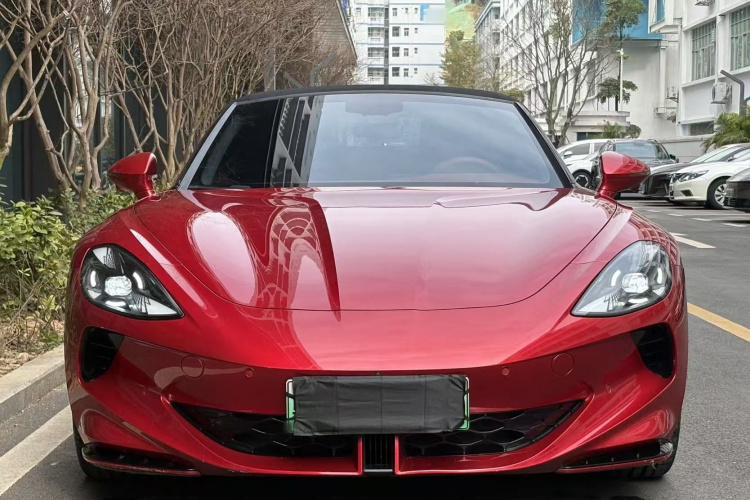 MG Cyberster 2023 car image #3