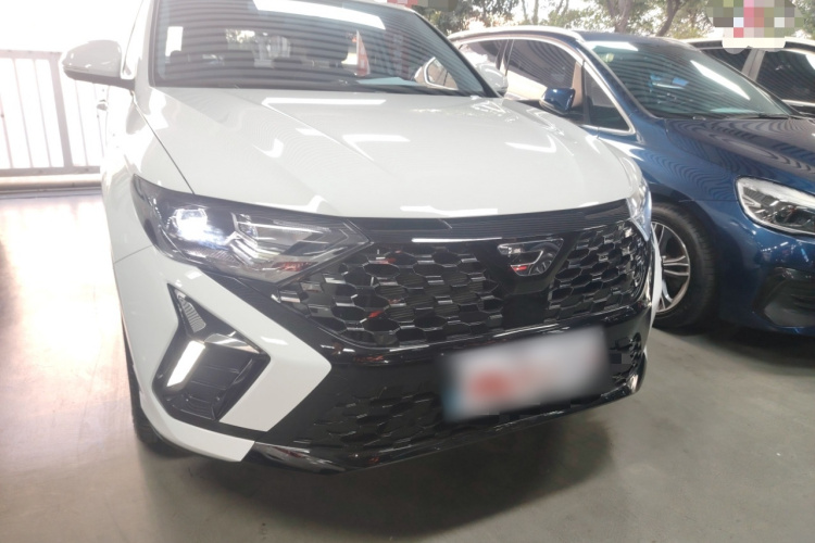 VS5 2025 #3 VS5 2025 car image #3