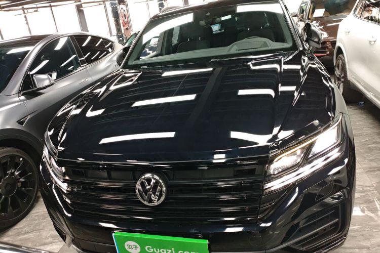 Volkswagen Touareg 2020 car image #3