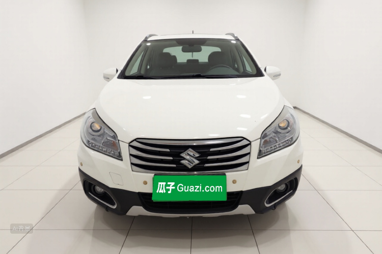 Suzuki S-Cross 2017 صورة سيارة #3