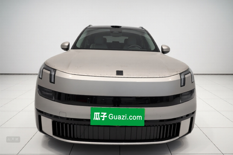 Lynk & Co 900 2025 car image #3