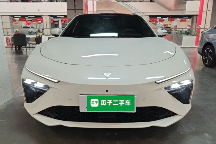 哪吒汽车 哪吒S猎装 2025 汽车图片 #3