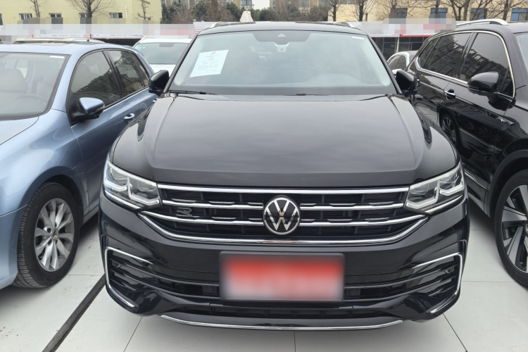 Volkswagen Tiguan X 2021 صورة سيارة #3