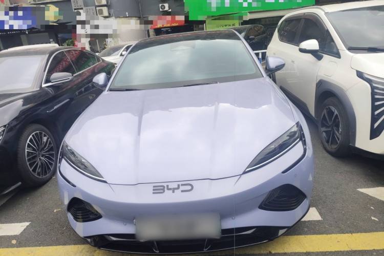 BYD Seal 2025 car image #3