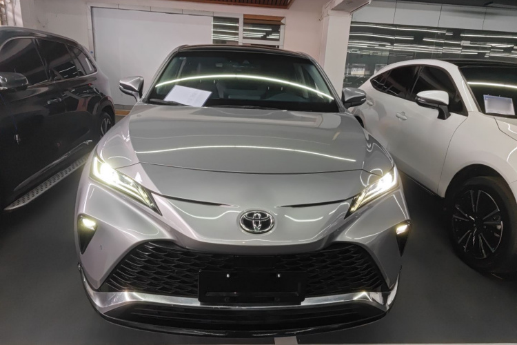 Toyota Venza 2024 #3 Toyota Venza 2024 car image #3