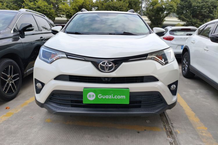 Toyota RAV4 2019 #3 Toyota RAV4 2019 car image #3