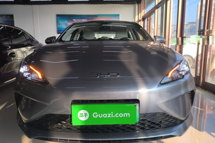 BYD Seal 05 DM-i 2025 car image #3