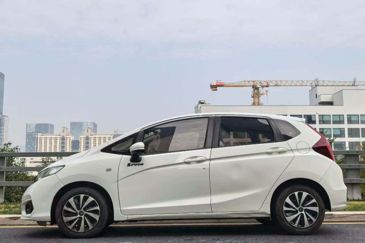 Honda Fit 2018 car image #3
