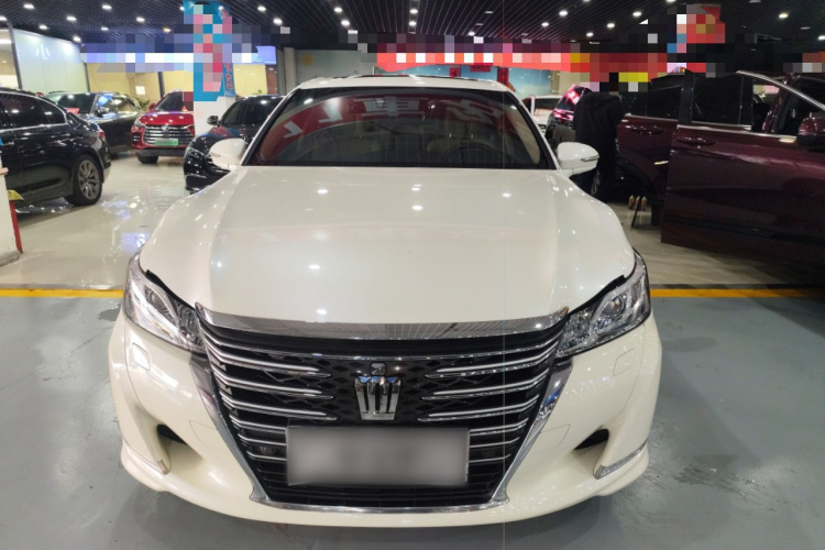 丰田 皇冠 2015 汽车图片 #3