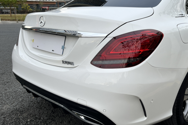 Mercedes-Benz C Class 2020 car image #3