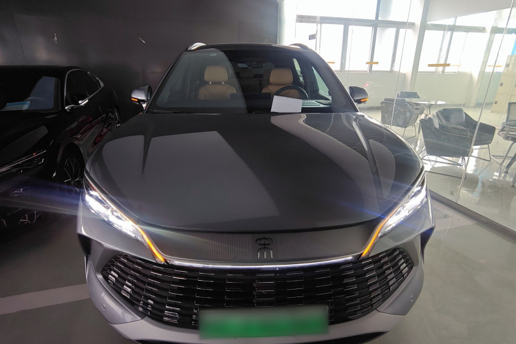 BYD SongL DM-i 2025 car image #3