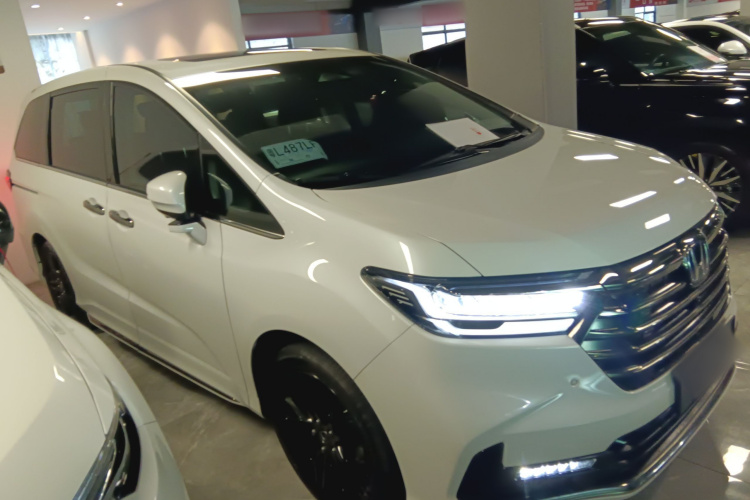 Honda ODYSSEY 2024 car image #3