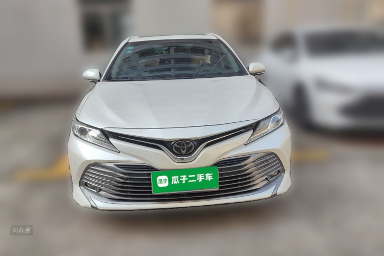 Toyota Camry 2020 immagine di auto #3