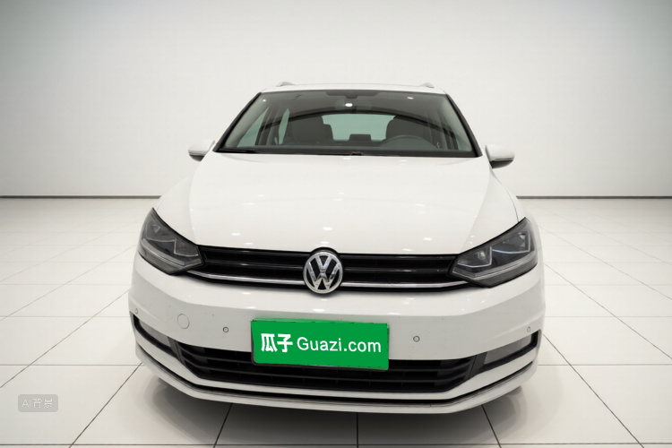 Volkswagen Touran 2018 immagine di auto #3