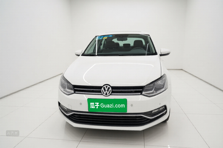 Polo 2015 car image #3