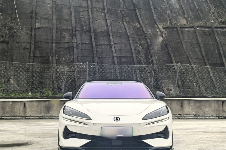 Denza Z9GT 2025 #3 Denza Z9GT 2025 car image #3